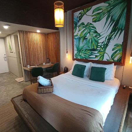 The Staycation - Serviced Rooms มะนิลา ภายนอก รูปภาพ