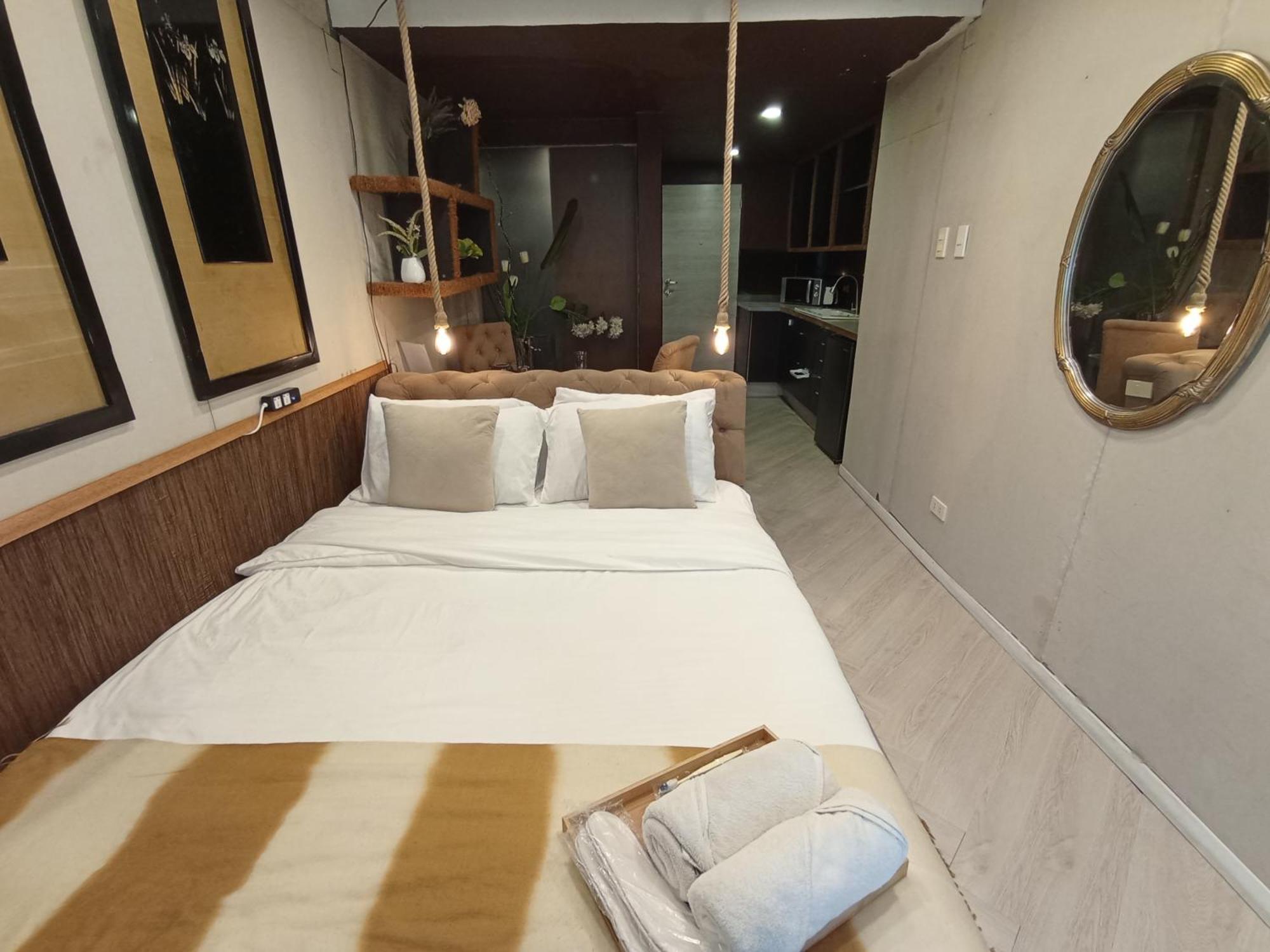 The Staycation - Serviced Rooms มะนิลา ภายนอก รูปภาพ